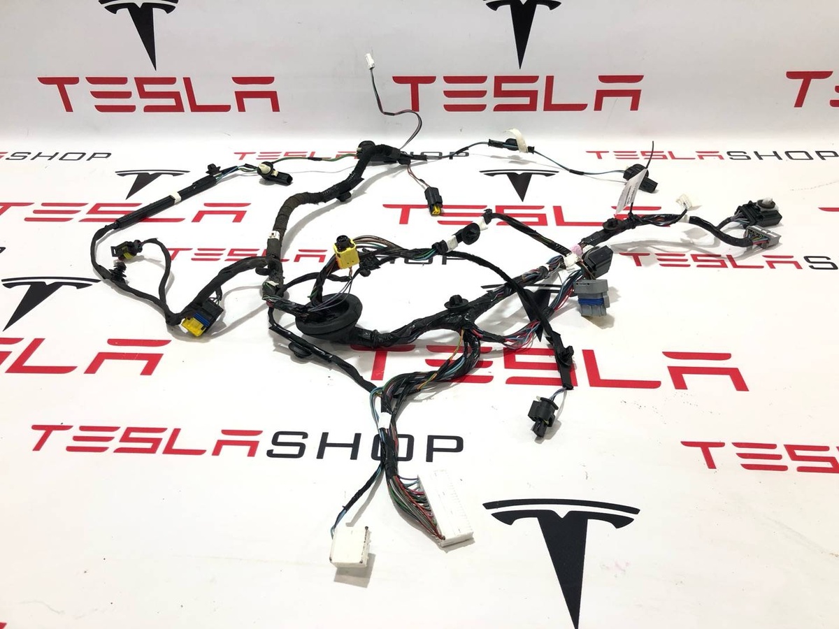 Проводка двери к Tesla Model X 2018