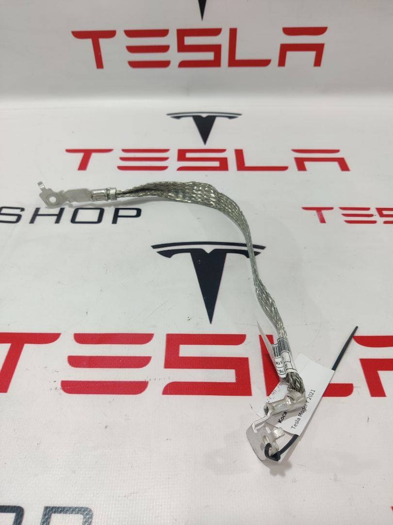 Проводка к Tesla Model Y 2021