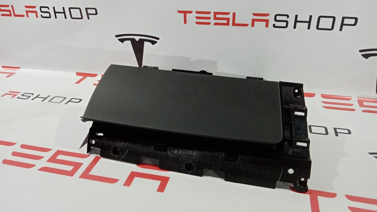 Бардачок к Tesla Model S 2014