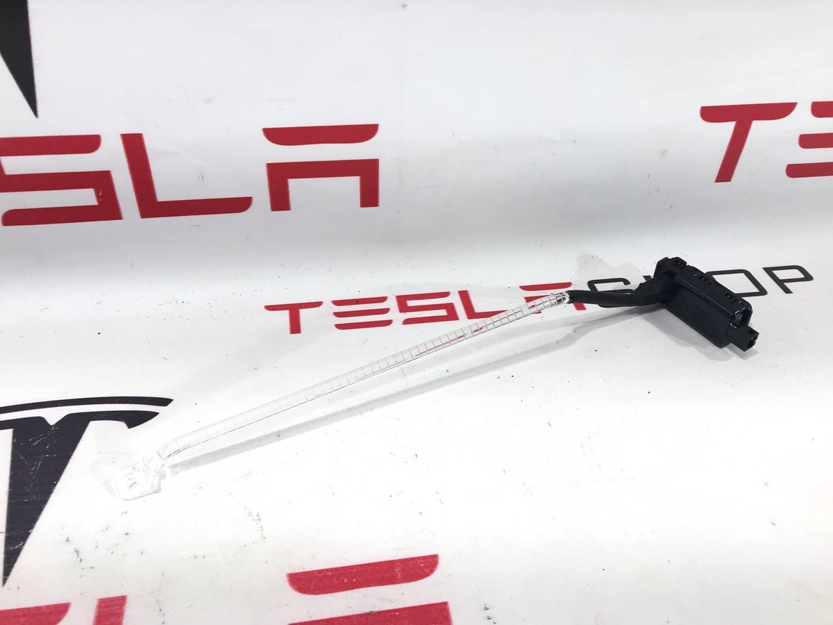 Подсветка номера к Tesla Model S 2021