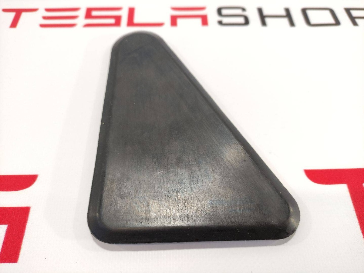 Заглушка к Tesla Model 3 2019