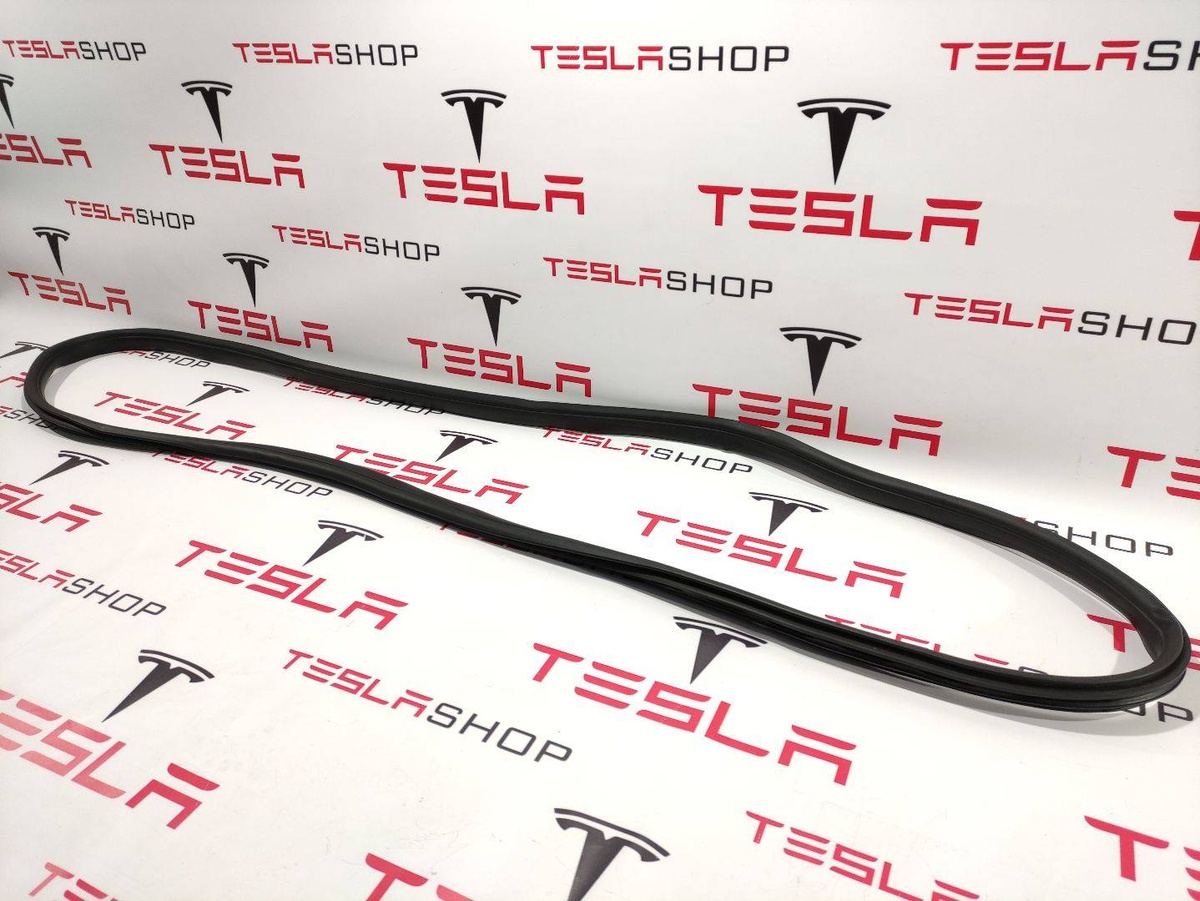 Уплотнитель к Tesla Model X 2016