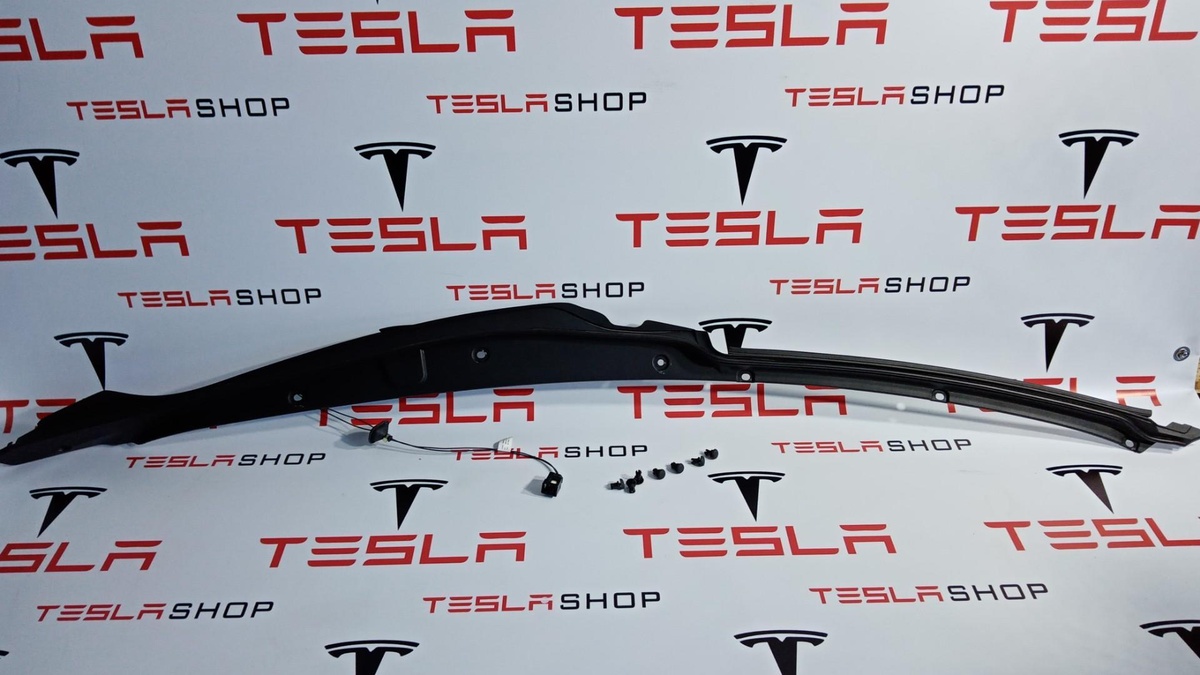 Прочая запчасть к Tesla Model X 2020