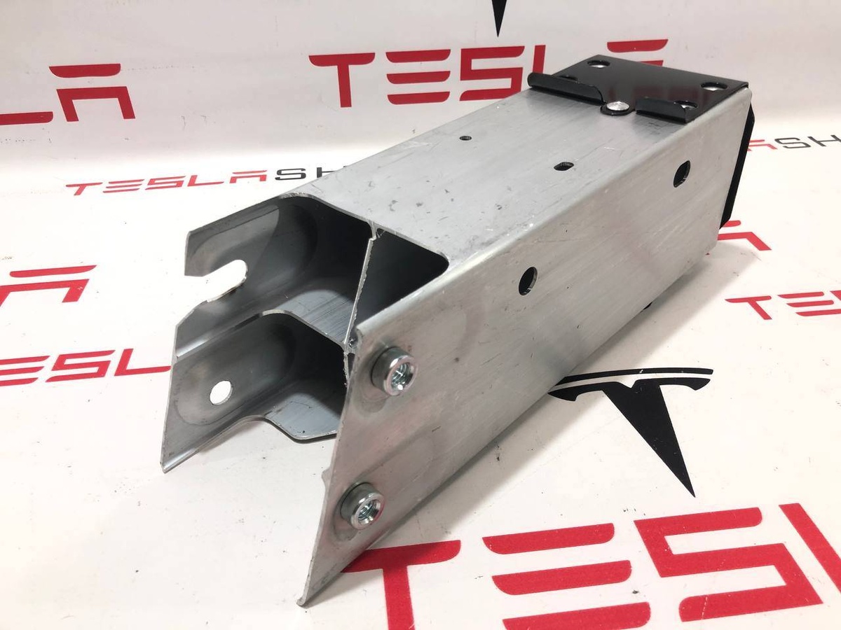 Лонжерон левый к Tesla Model 3 2021