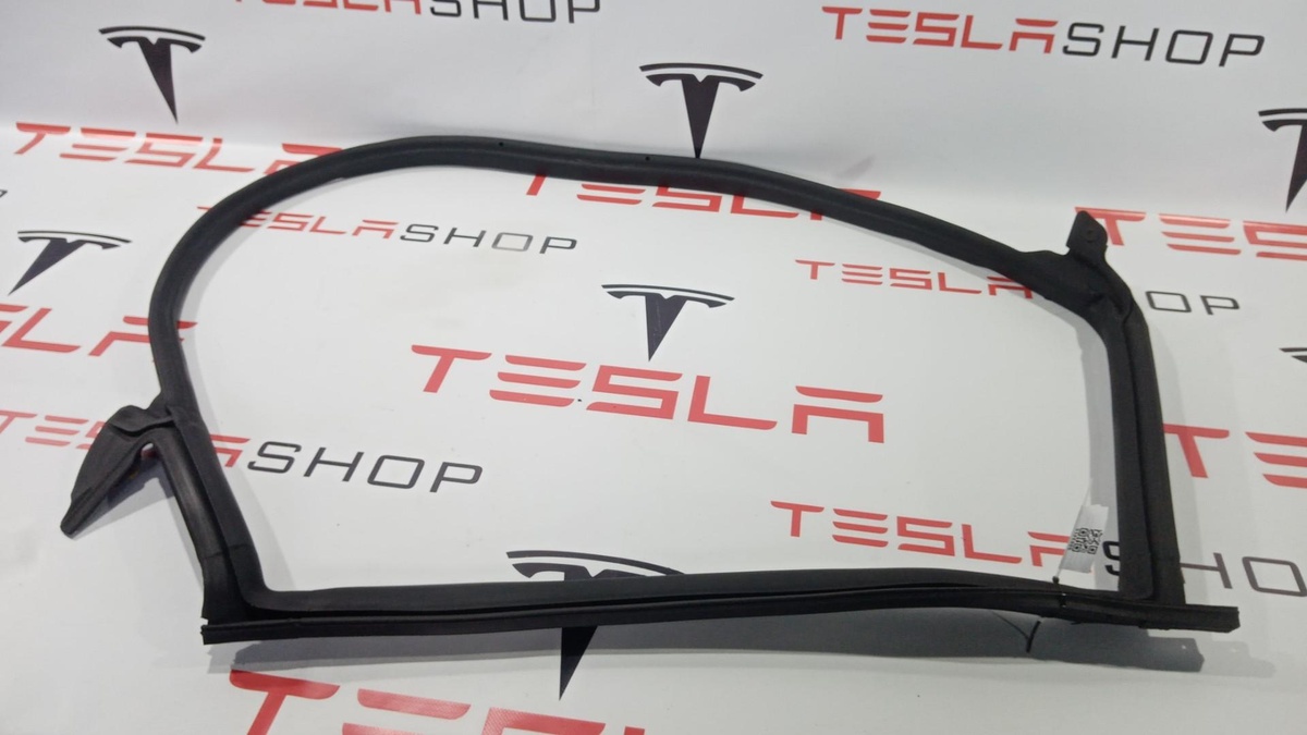 Уплотнитель к Tesla Model 3 2019