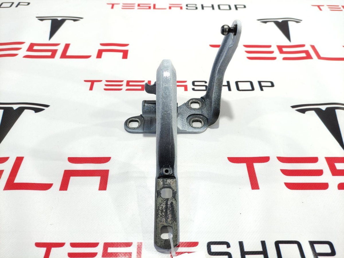Петля двери к Tesla Model X 2016