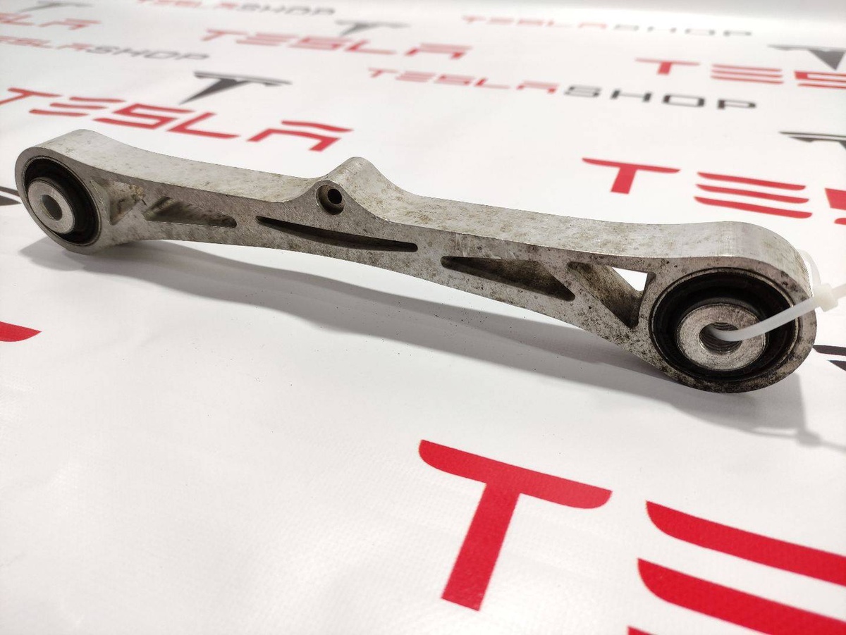 Рычаг задний к Tesla Model S 2015