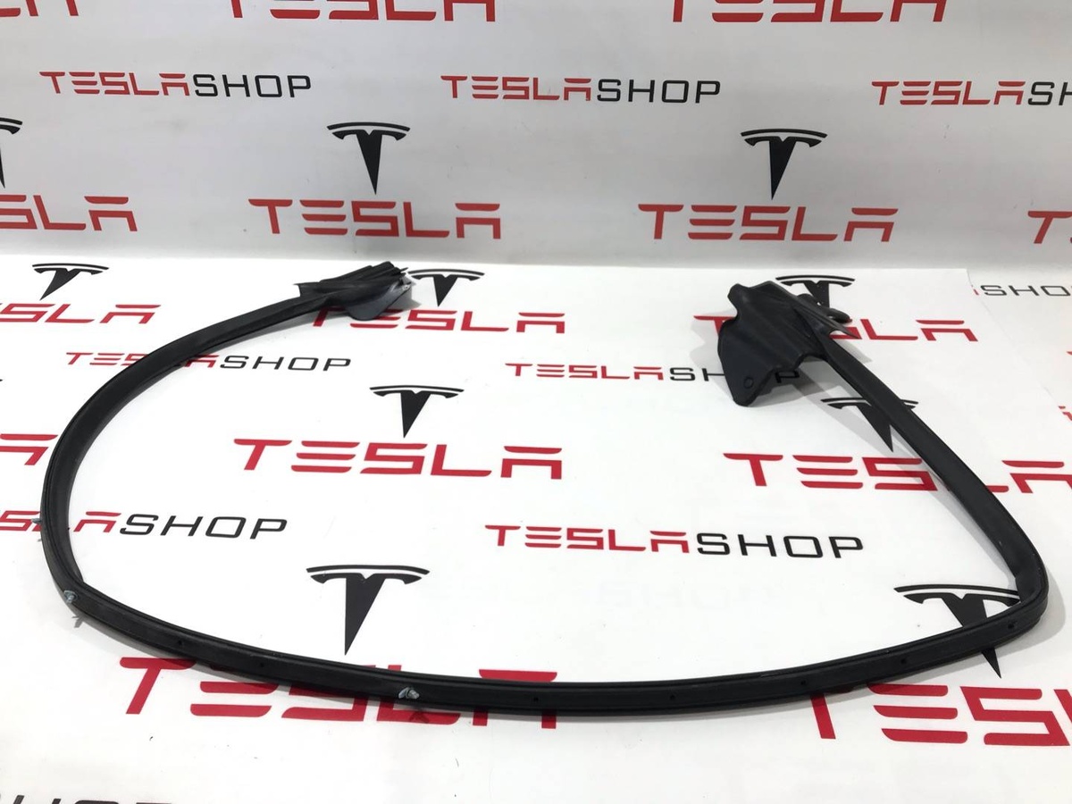 Уплотнитель к Tesla Model S 2013