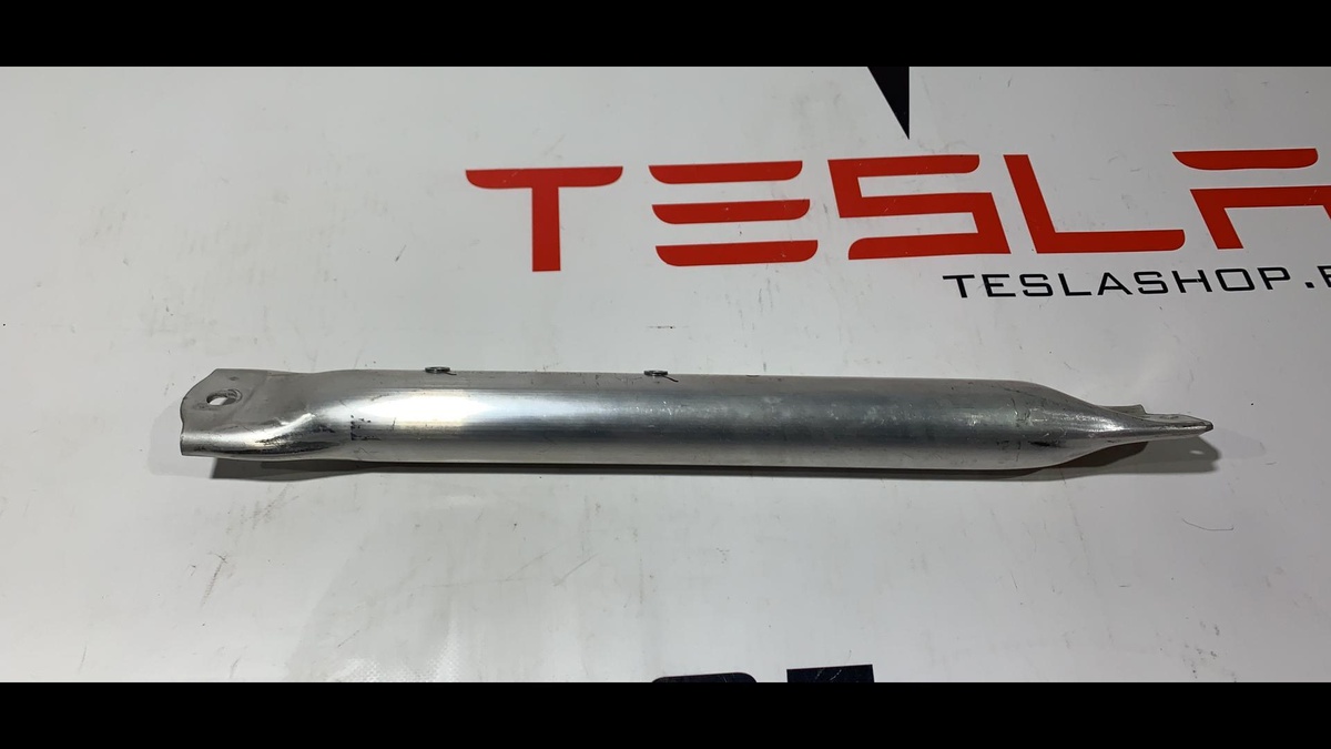 Распорка стоек к Tesla Model S 2014