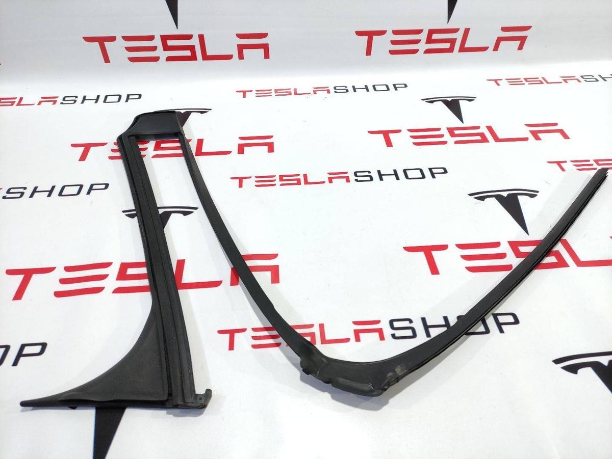 Уплотнитель к Tesla Model X 2016