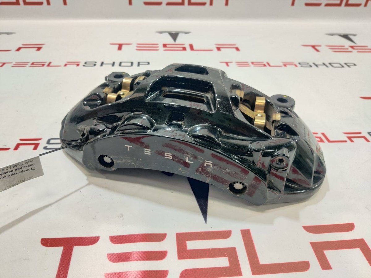 Суппорт передний левый к Tesla Model S 2021