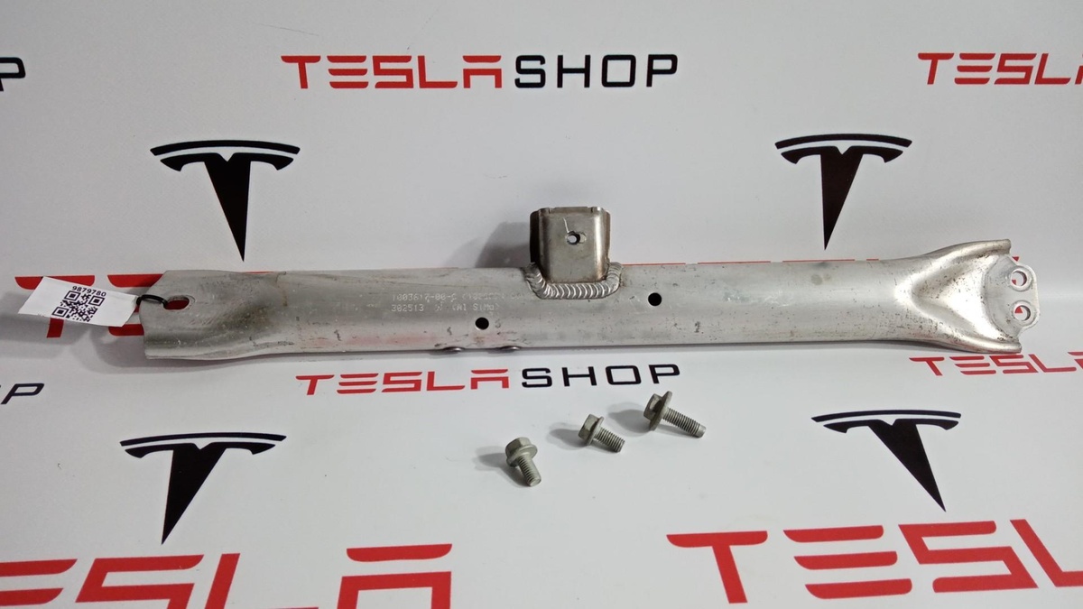 Распорка стоек к Tesla Model S 2015