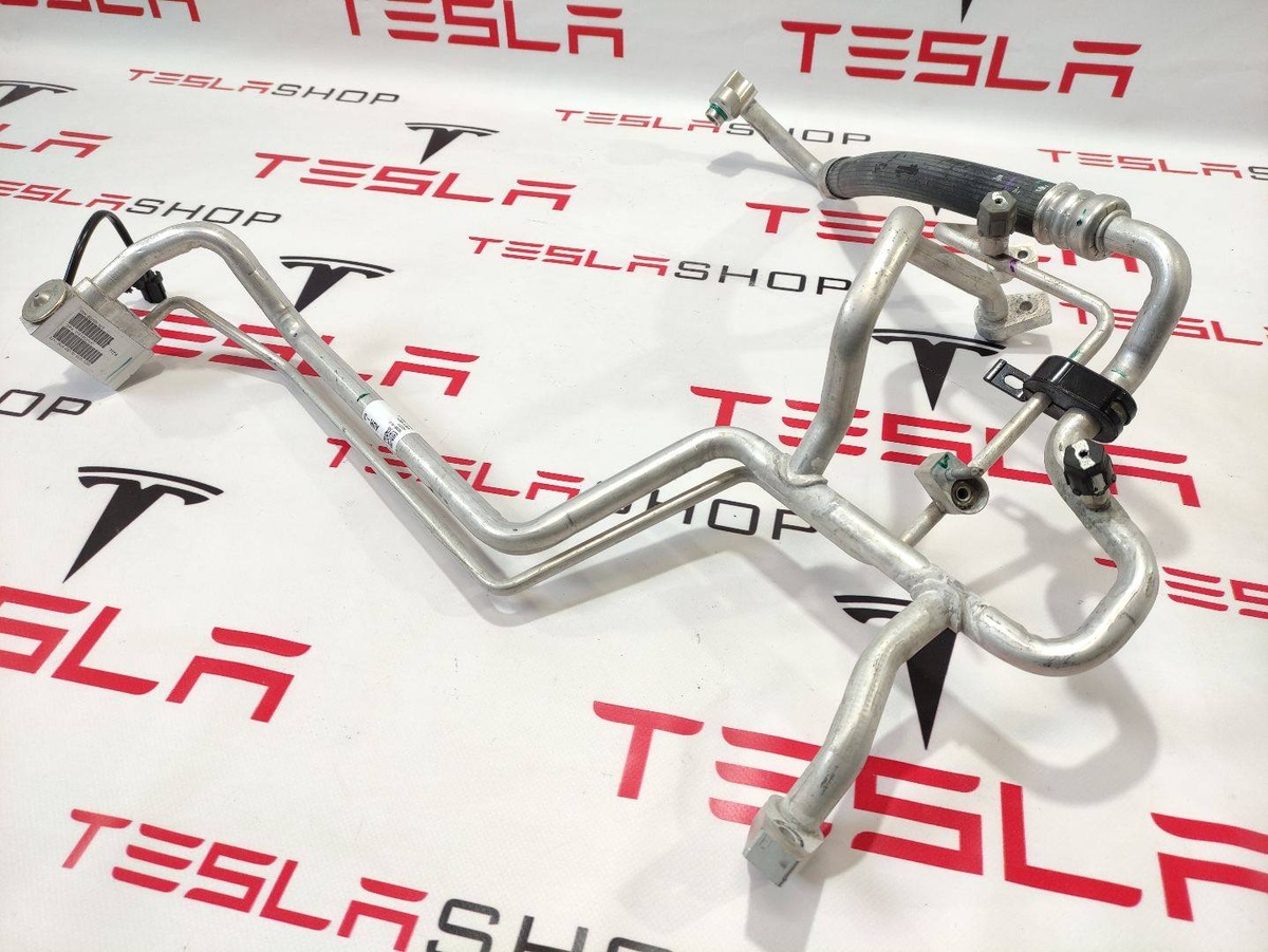 Трубка кондиционера к Tesla Model X 2017