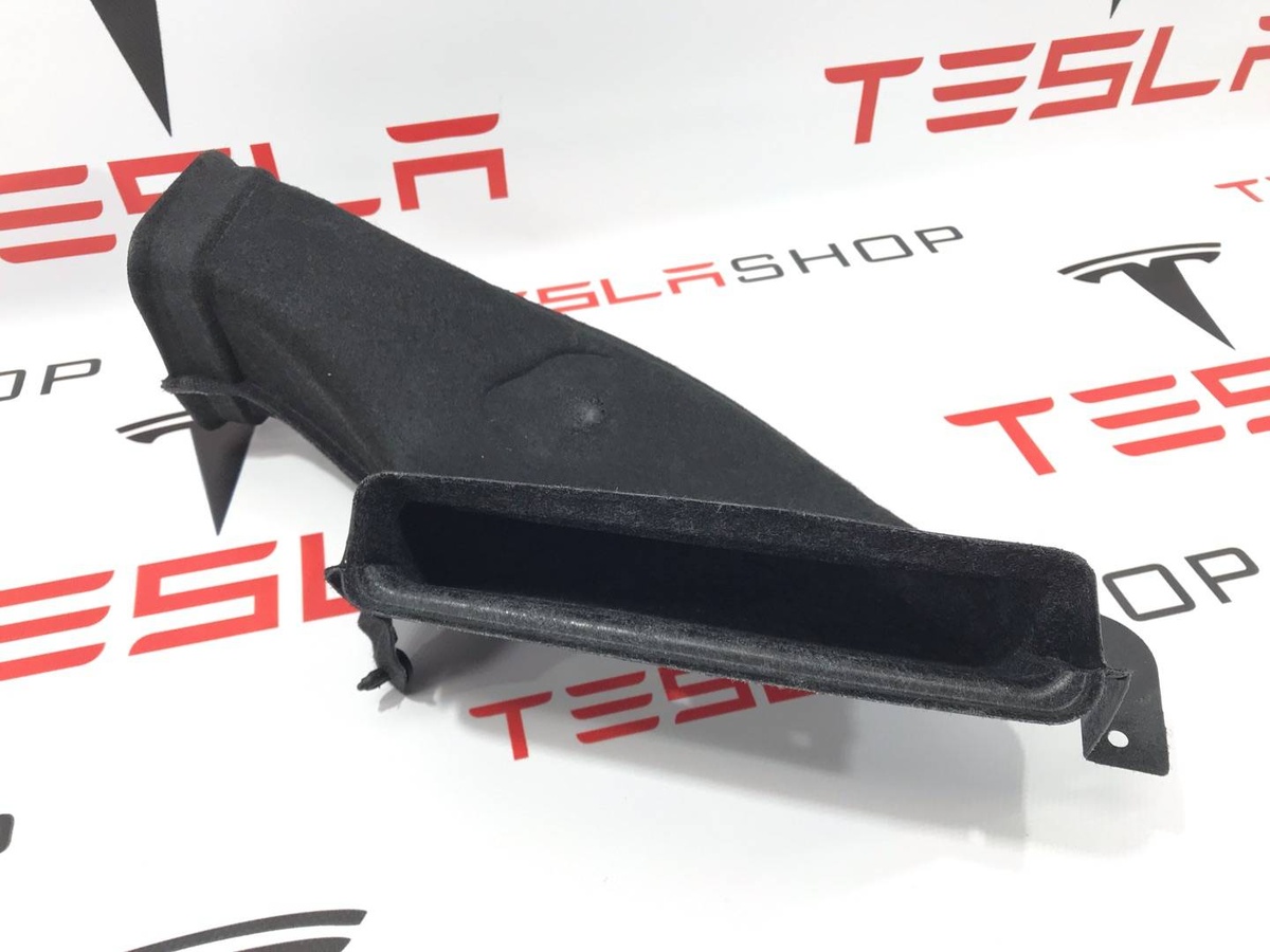 Воздуховод к Tesla Model S 2021