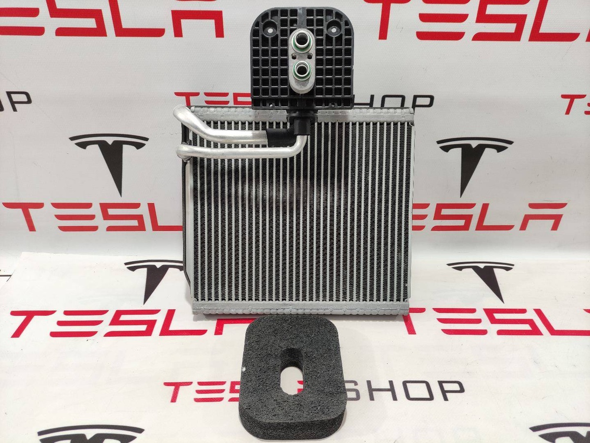 Радиатор EGR к Tesla Model X 2017