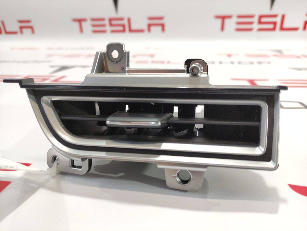 Воздуховод к Tesla Model S 2015