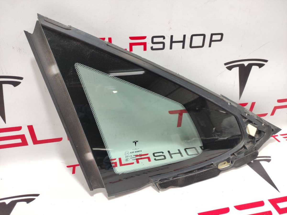 Стекло заднее к Tesla Model S 2016