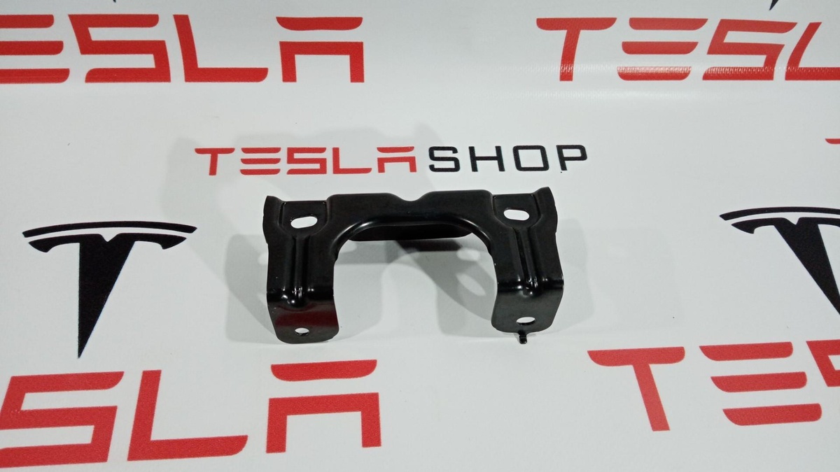 Кронштейн к Tesla Model 3 2019