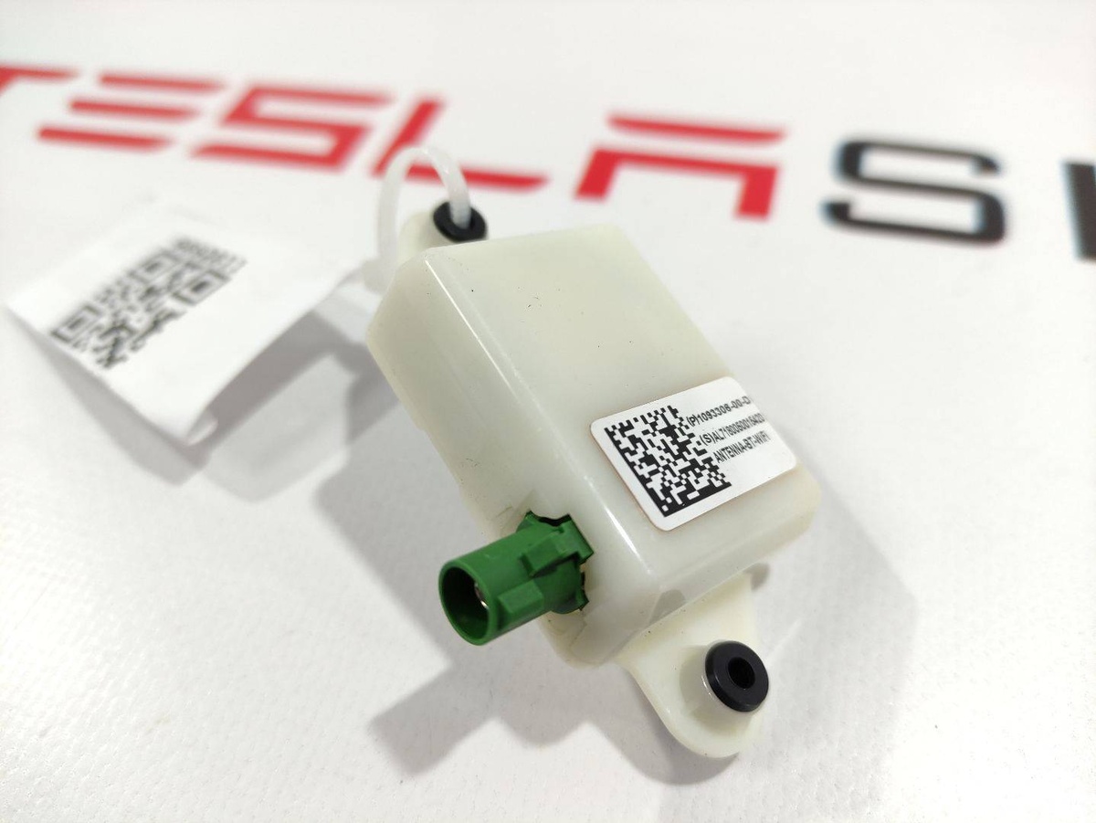 Антенна  к Tesla Model 3 2019