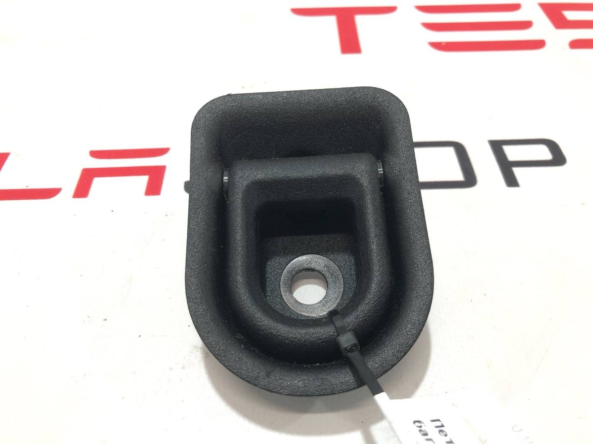 Петля двери к Rivian R1T 2022