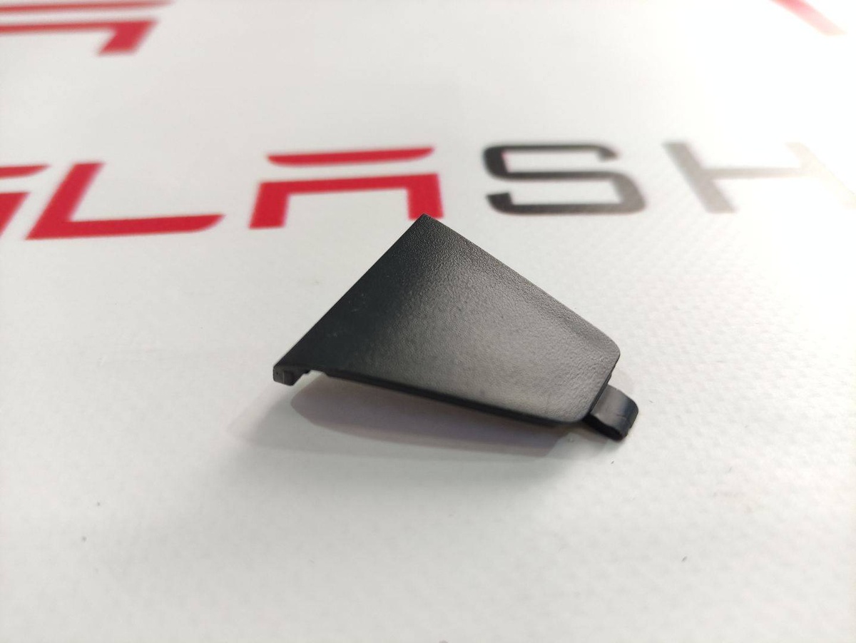 Заглушка к Tesla Model 3 2020
