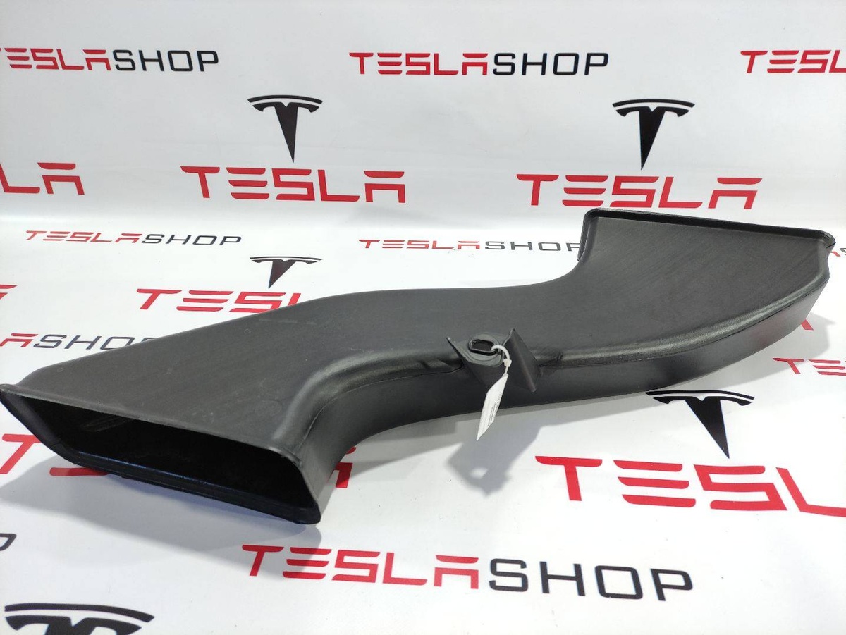 Дефлектор радиатора к Tesla Model X 2016