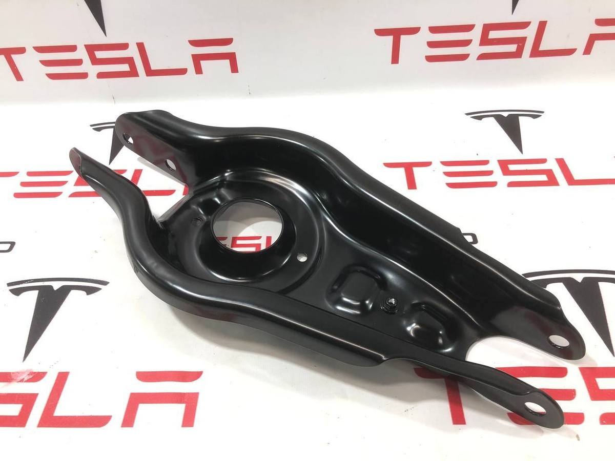 Рычаг задний к Tesla Model 3 2021