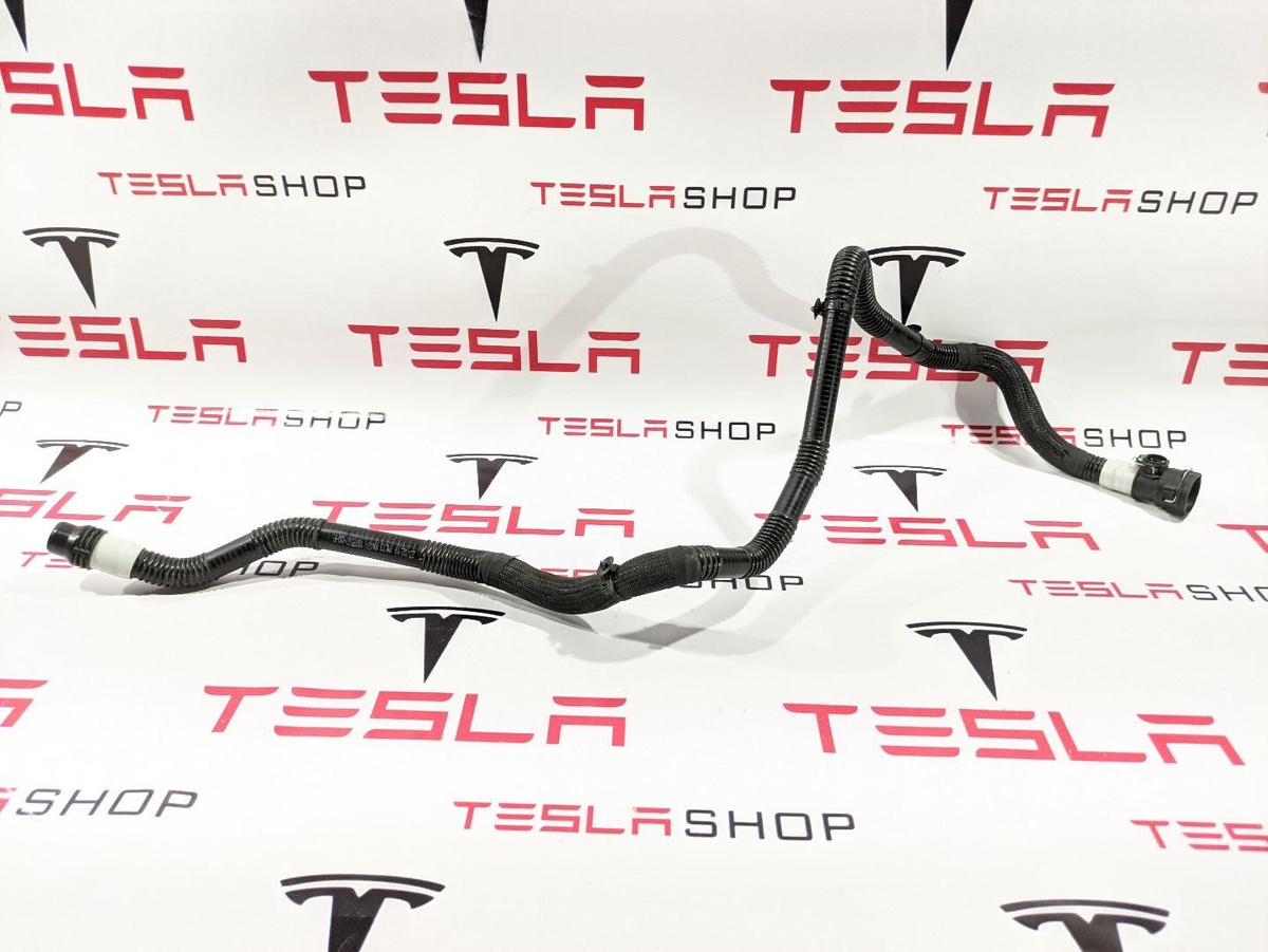 Патрубок к Tesla Model 3 2019