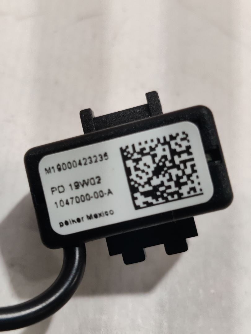 Микрофон к Tesla Model X 2019