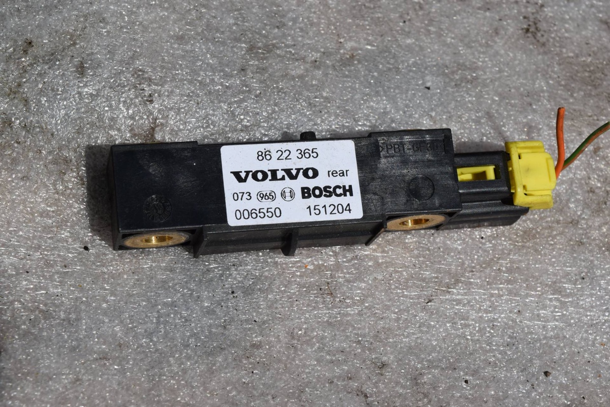 Датчик удара к Volvo V70 2004