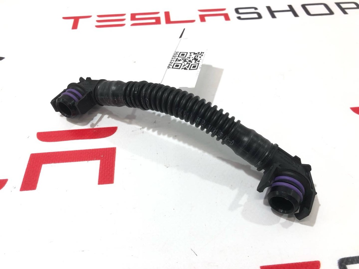 Патрубок к Tesla Model 3 2019