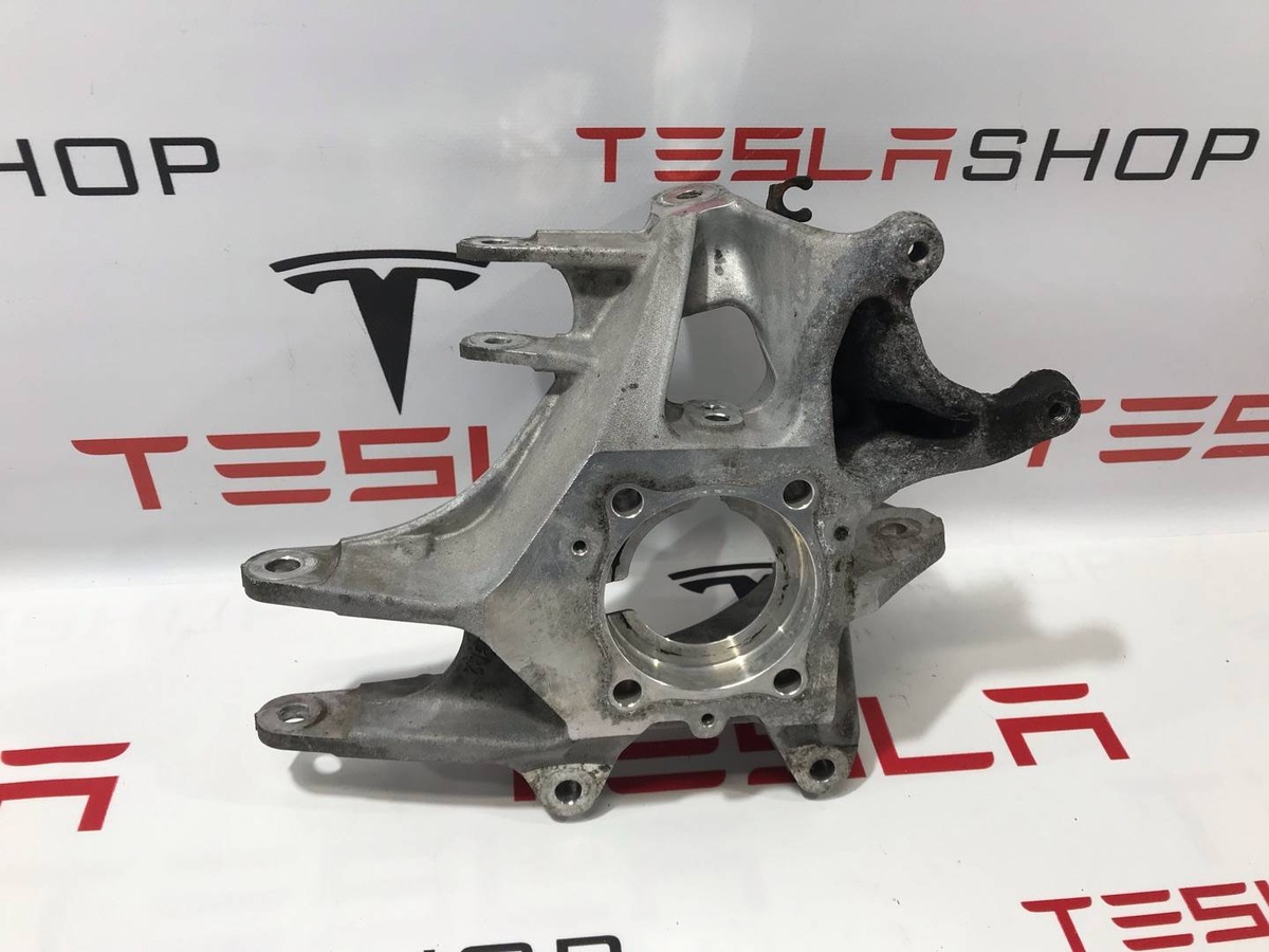 Кулак задний левый к Tesla Model S 2015