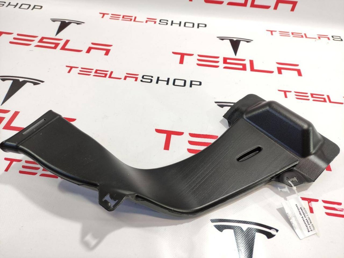 Воздуховод к Tesla Model 3 2018