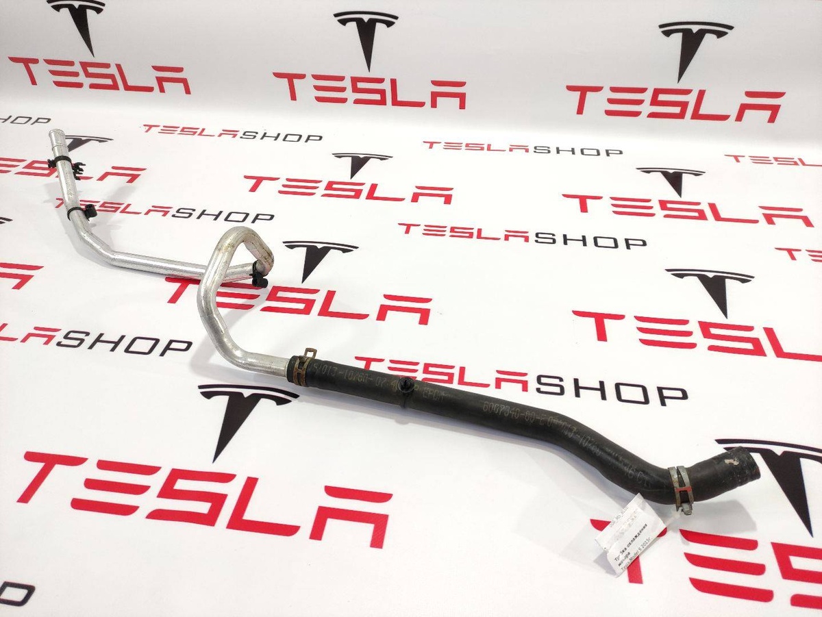 Трубка охлаждающей жидкости металлическая к Tesla Model S 2015