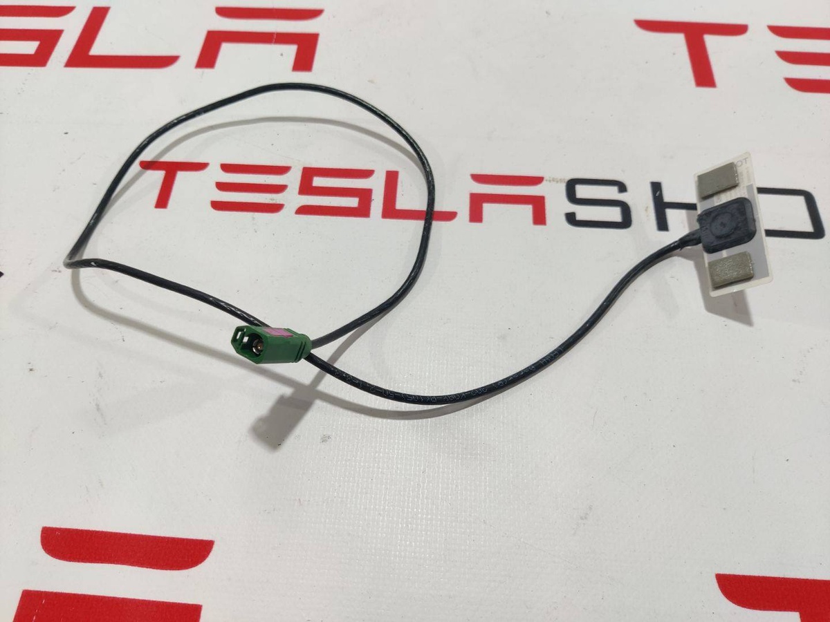 Антенна Bluetooth к Tesla Model X 2018