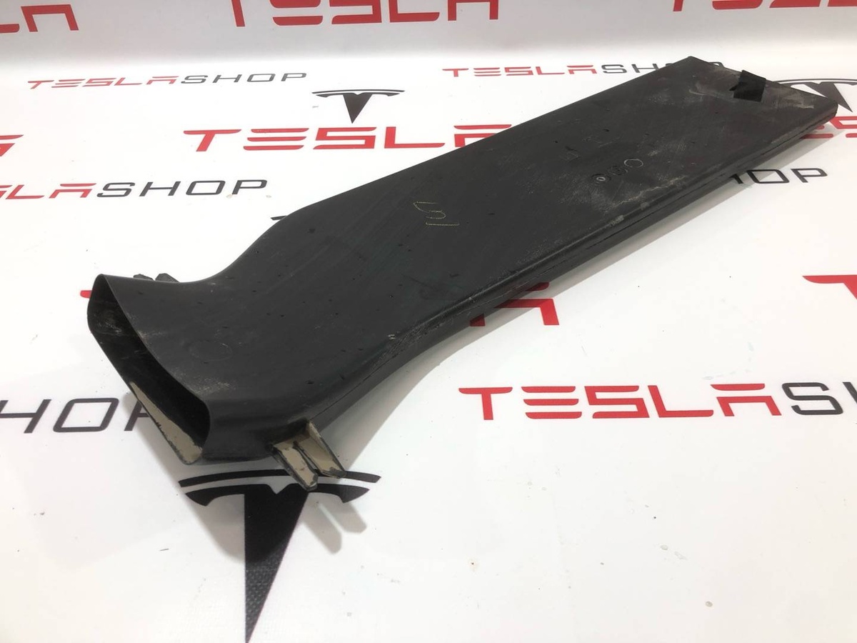 Воздуховод к Tesla Model X 2019