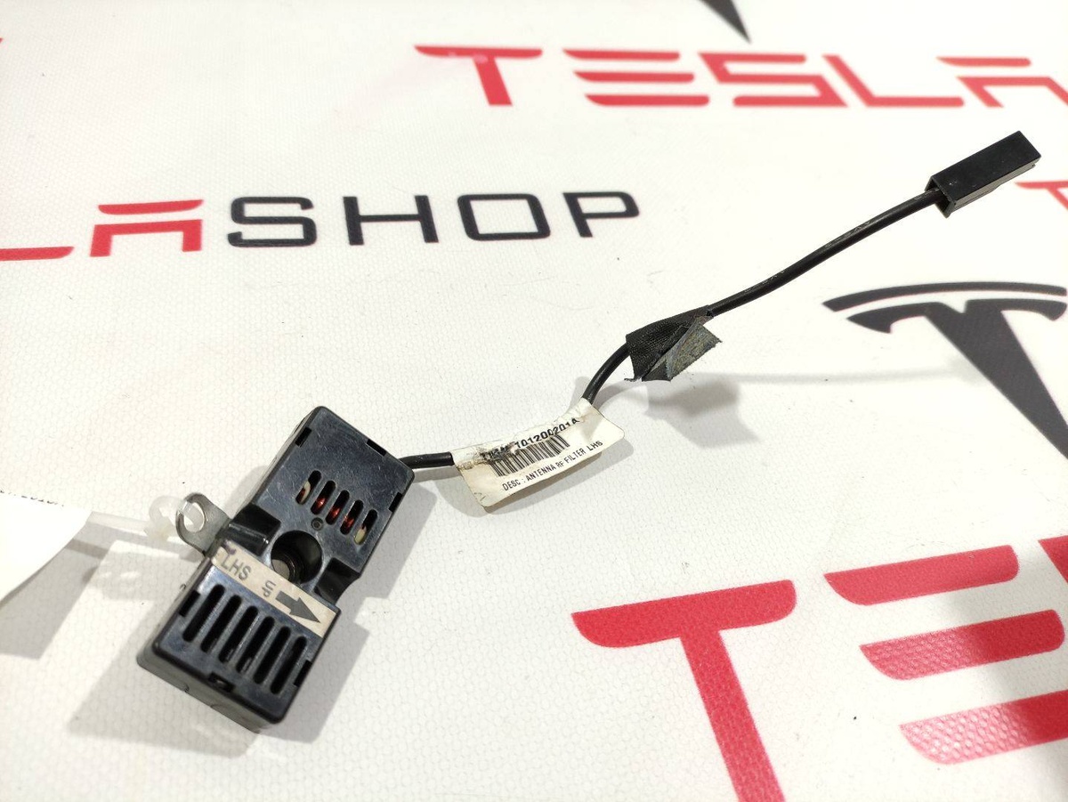 Антенна  к Tesla Model S 2018