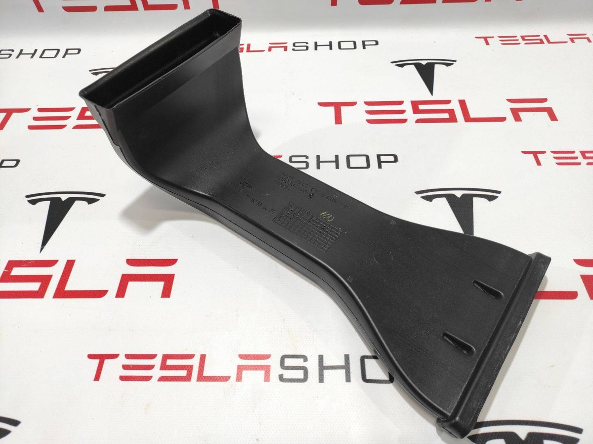 Воздуховод к Tesla Model S 2015