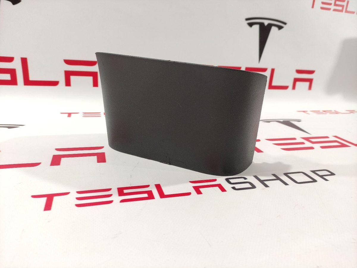 Накладка декоративная центральной консоли к Tesla Model 3 2020