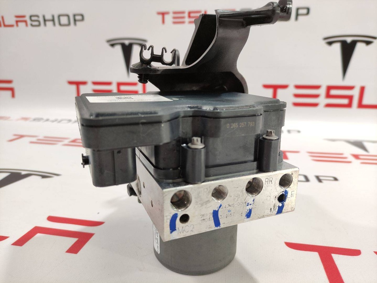 Блок ABS к Tesla Model 3 2019