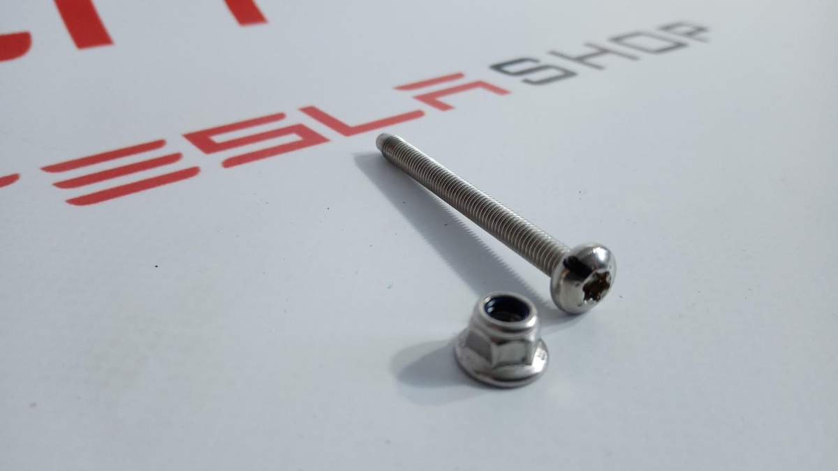 Болт к Tesla Model 3 2019