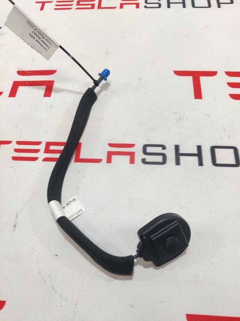 Антенна  к Tesla Model X 2019