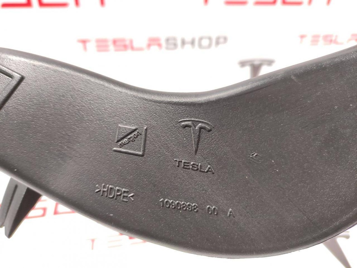 Воздуховод к Tesla Model X 2017