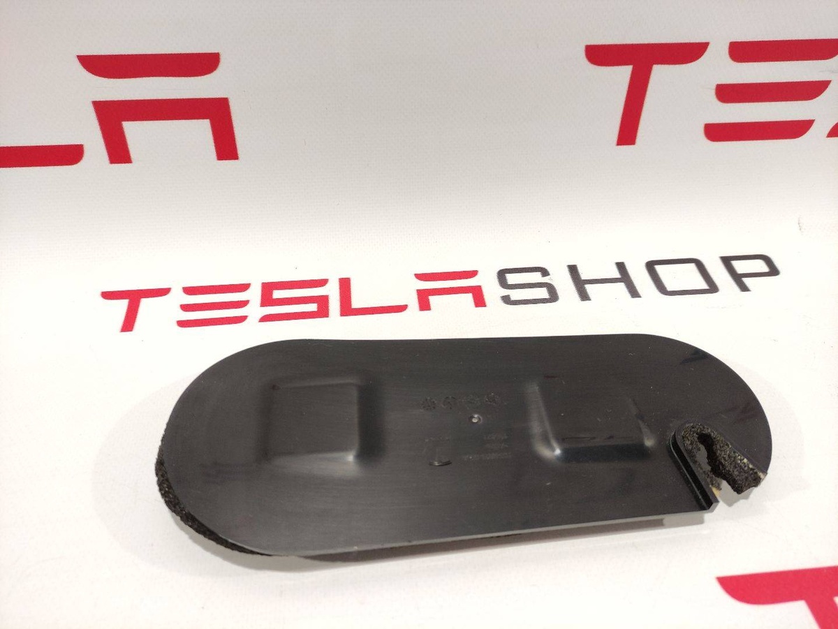 Заглушка к Tesla Model S 2016