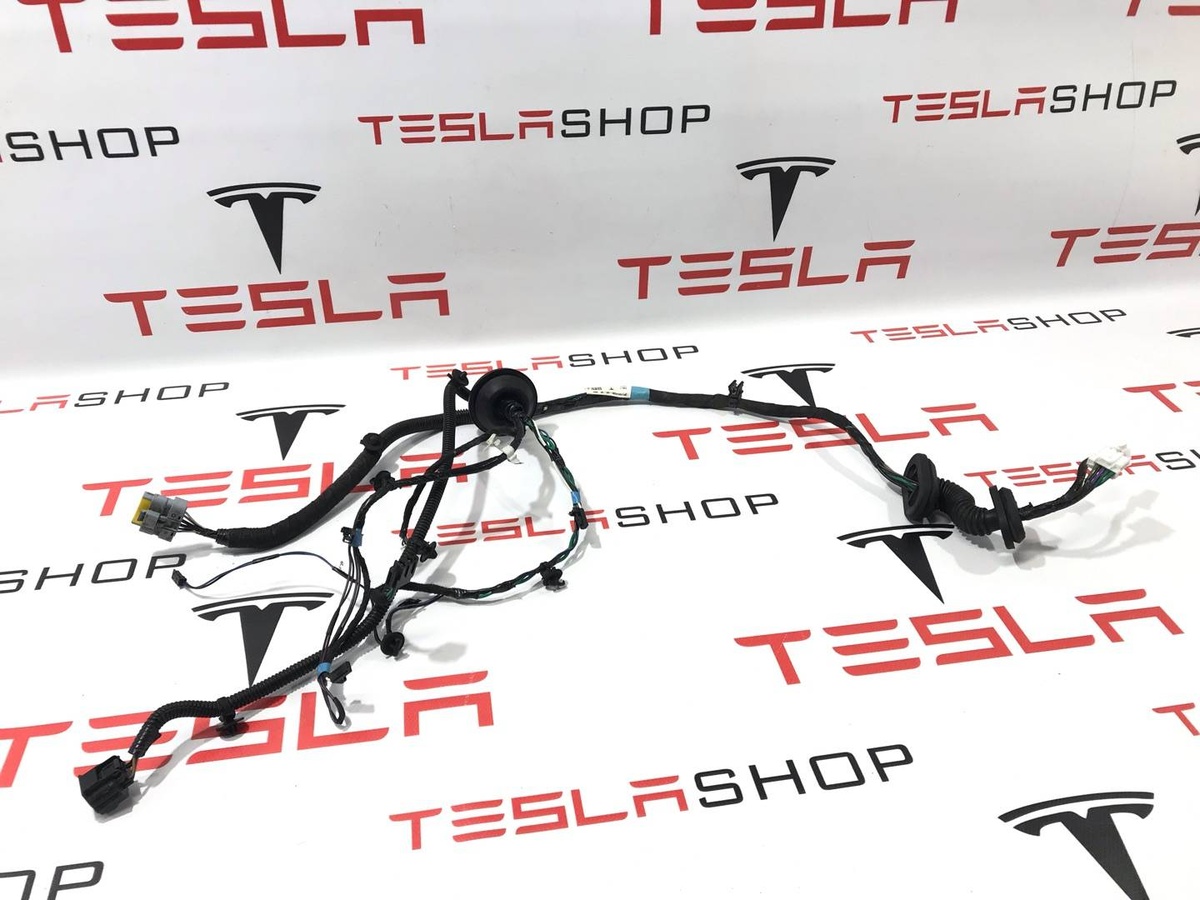 Проводка двери к Tesla Model S 2015