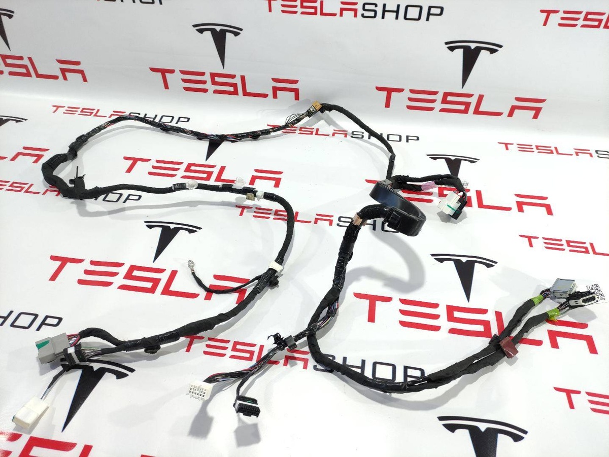 Проводка двери к Tesla Model X 2016