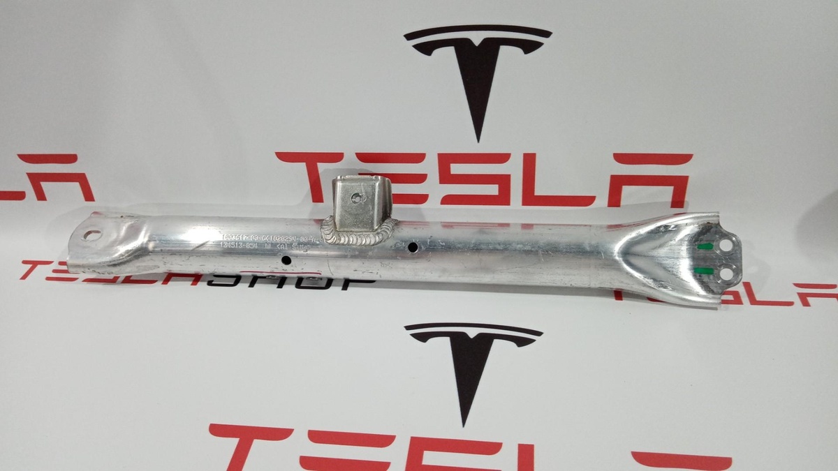 Распорка стоек к Tesla Model S 2014