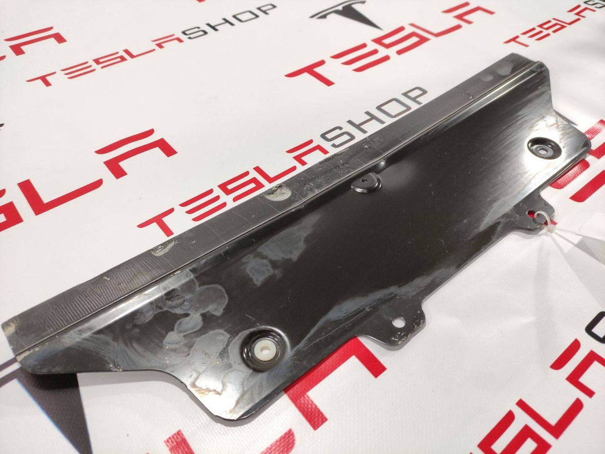 Кронштейн подрамника к Tesla Model S 2015