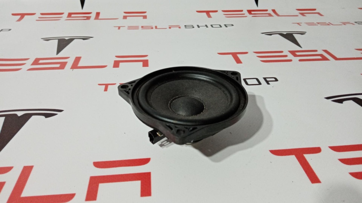Динамик к Tesla Model 3 2019