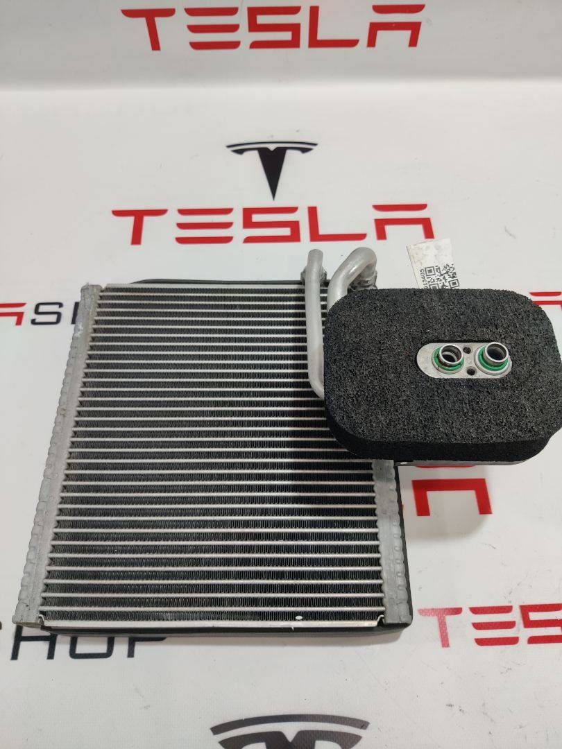Радиатор EGR к Tesla Model S 2013